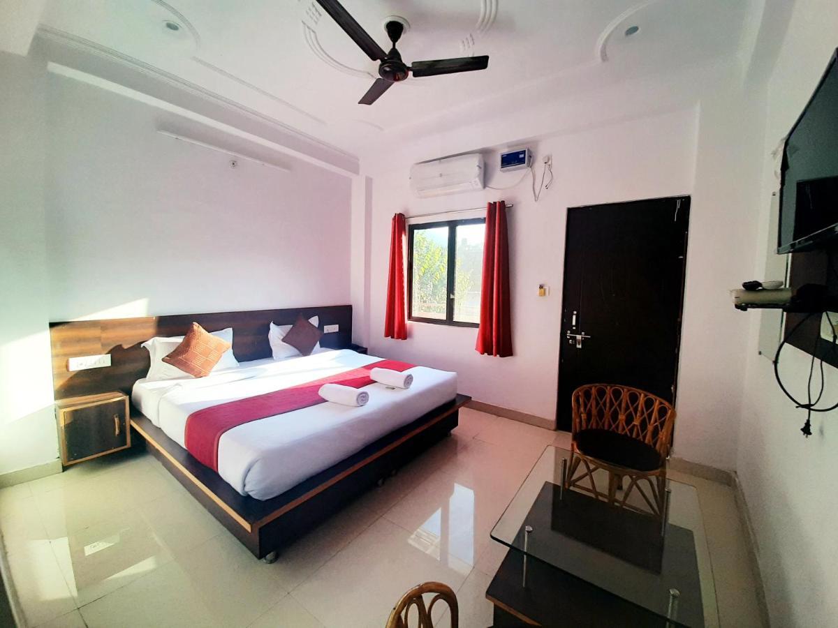 Orchid Hostel Rishikesh Ngoại thất bức ảnh