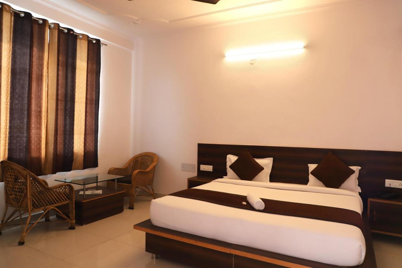 Orchid Hostel Rishikesh Ngoại thất bức ảnh