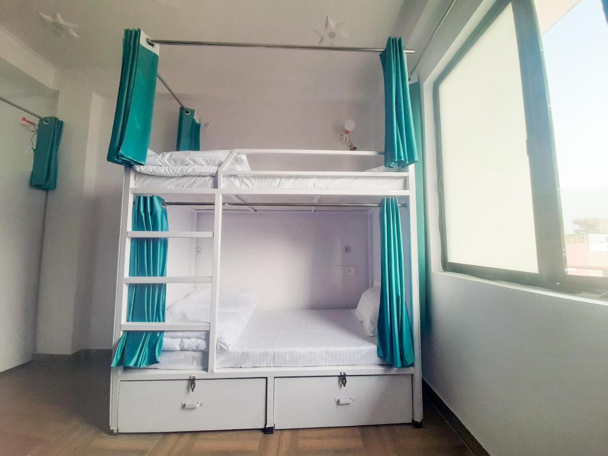 Orchid Hostel Rishikesh Ngoại thất bức ảnh